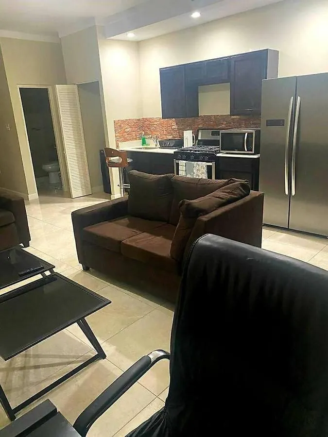 Urban Elegance Apartment Kingston